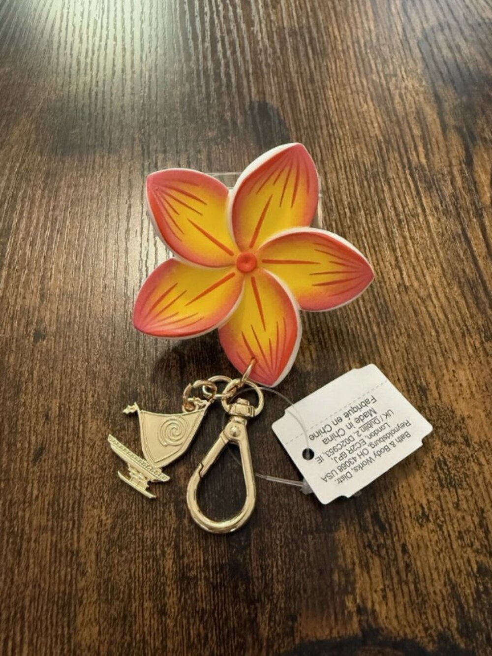 Share Bath and Body Works Disney PocketBac Holder Moana Flower PocketBac Holder